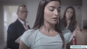 Young Uncle Breaks Niece Virginity